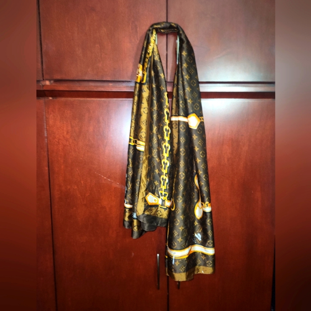 Louis Vuitton Monogram Trunks Bandeau Silk Scarf